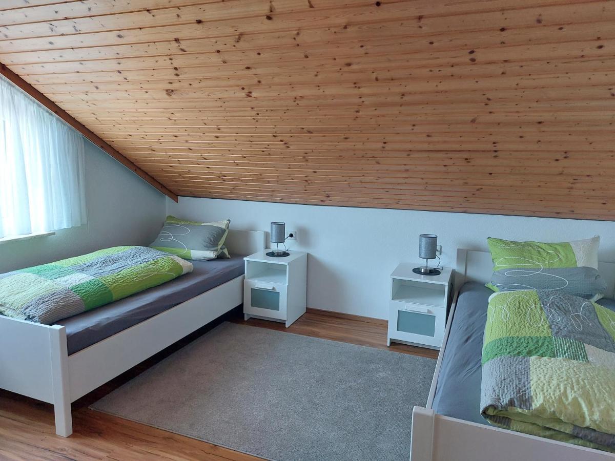 Moderne Ferienwohnung - Neu Renoviert - Ruhige Lage 왈다흐탈 외부 사진